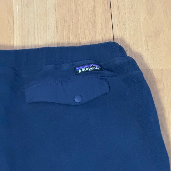 Patagonia Fleece Pants with Adjustable Waistline - Picture 3 of 4